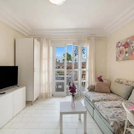 Апартаменти Complejo Orlando 206 Адехе